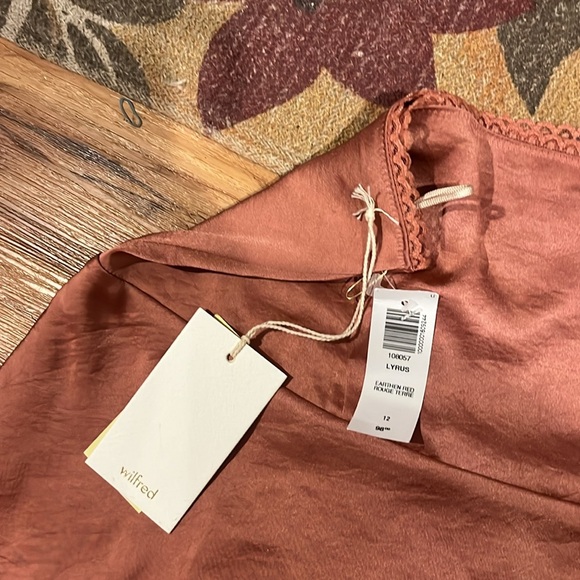 ARITZIA  - WILFRED SATIN MINI SKIRT - Picture 2 of 3